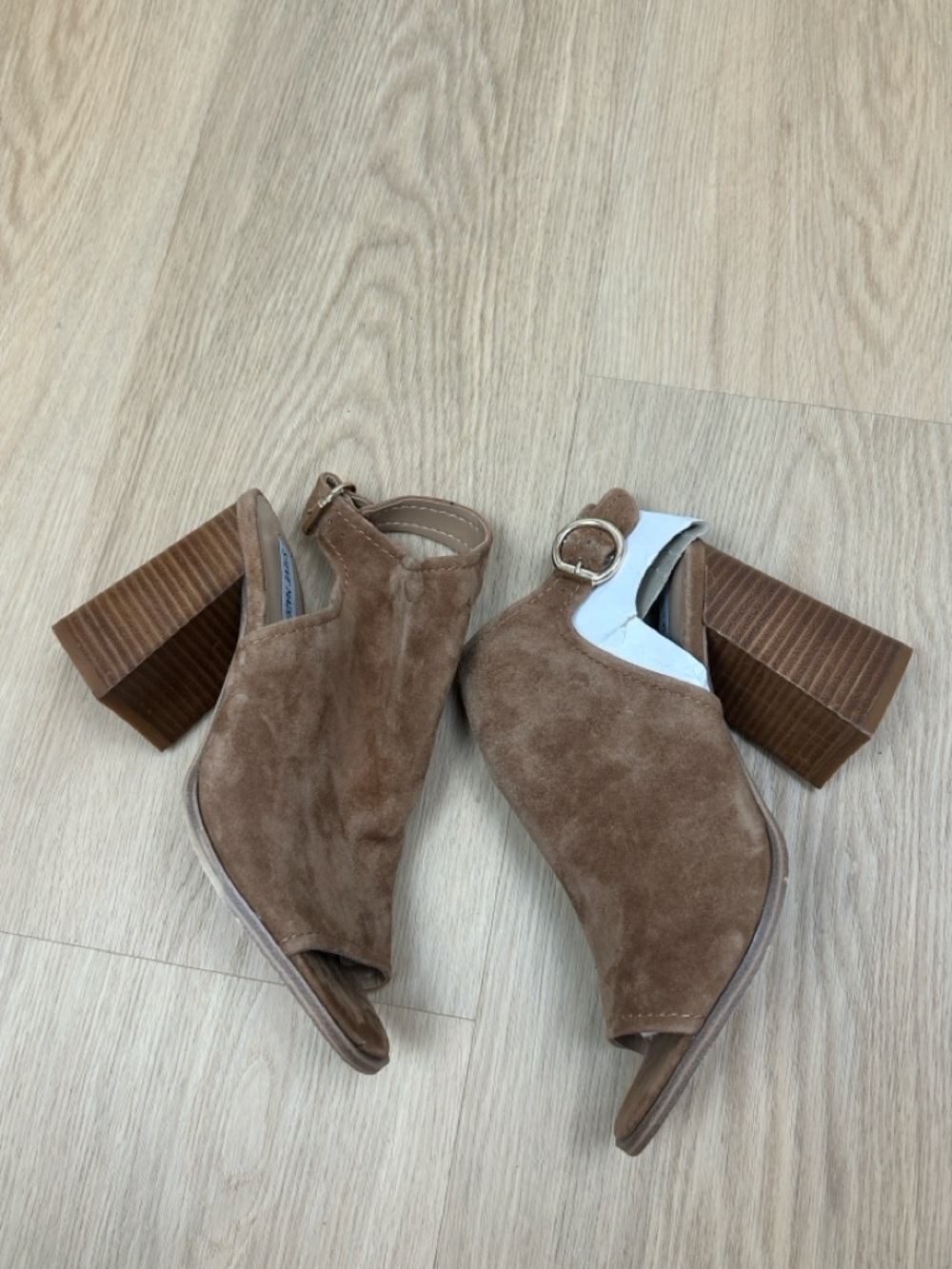 NWT Steve Madden Tan Suede Peep Toe Block Heel Sandals / Boots 9 - Picture 3 of 8